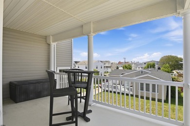 Massive house on a massive lot! Welcome to 108 & 110 21st Street - photo 5