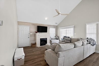 Massive house on a massive lot! Welcome to 108 & 110 21st Street - photo 7