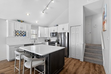 Massive house on a massive lot! Welcome to 108 & 110 21st Street - photo 8