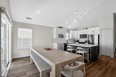 Massive house on a massive lot! Welcome to 108 & 110 21st Street - photo 10