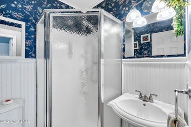 Move right into this well-maintained 2-bedroom, 2-bath home in - photo 30