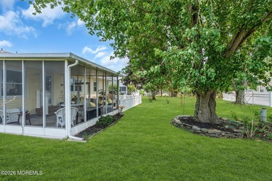 Move right into this well-maintained 2-bedroom, 2-bath home in - photo 44