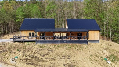 Snug Hollow Farm & Retreat is a rare 290-acre contiguous estate - photo 10