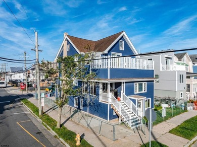 Rare Investment Opportunity! Legal duplex, Unit 1 consists of 3 - photo 2