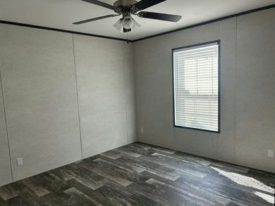 Make your new home in North Tampa Estates, a well-maintained - photo 10