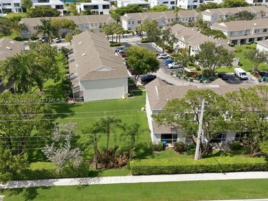 RARELY AVAILABLE CORNER UNIT! Charming 2 bedroom, 2.5 bath - photo 20