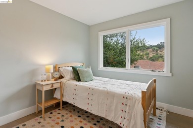 Tucked away in Oakland's desirable Grass Valley neighborhood - photo 22