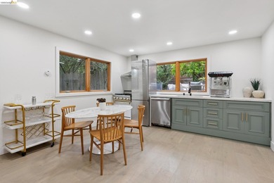 Tucked away in Oakland's desirable Grass Valley neighborhood - photo 26
