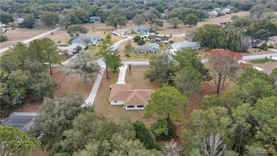 Spacious 3 bedroom, 2 bath home on oversized lot with Large - photo 31