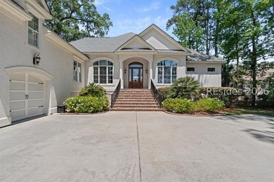 Exceptional custom-built home showcasing unique golf and lagoon - photo 3