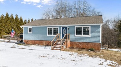 Belews Lake Home For Sale in Kernersville North Carolina