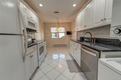Welcome to this diamond *Ranch Model* located in the desirable - photo 10