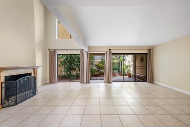 Unique private corner unit and beautifully maintained 3-bedroom - photo 5