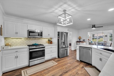 GORGEOUS HOME ON LAKE BLACKSHEAR!!! This large family home with - photo 11
