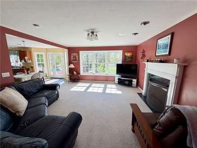 Spacious 4-bedroom, 2.5-bath home featuring a dramatic 2-story - photo 14