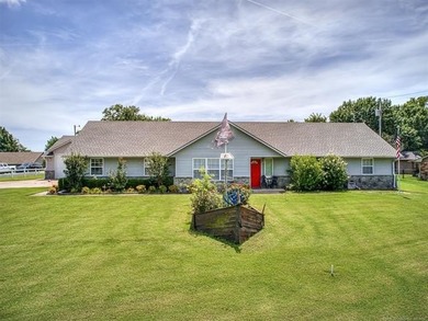 Welcome to 36 Meadowlark Dr in Longtown Estates, where - photo 19