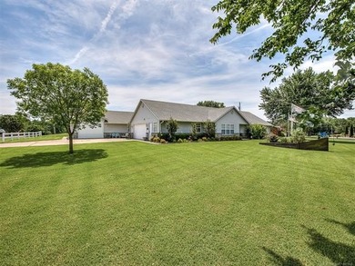 Welcome to 36 Meadowlark Dr in Longtown Estates, where - photo 24