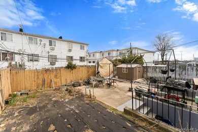 Welcome to 129-15 Sidway Place! A well-maintained attached brick - photo 29