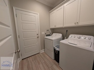 Welcome to your coastal sanctuary. This stunning 2,214 sq. ft - photo 31