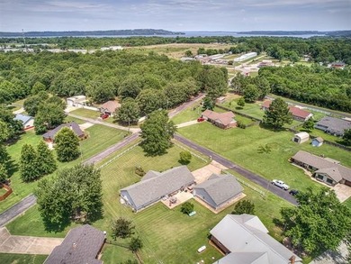 Welcome to 36 Meadowlark Dr in Longtown Estates, where - photo 33