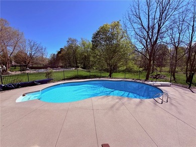 Spacious 4-bedroom, 2.5-bath home featuring a dramatic 2-story - photo 34