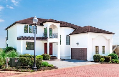 (pending lake) Home For Sale in Savannah Tennessee