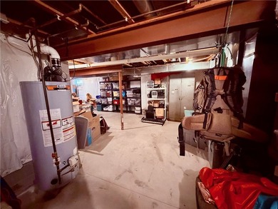 Spacious 4-bedroom, 2.5-bath home featuring a dramatic 2-story - photo 42