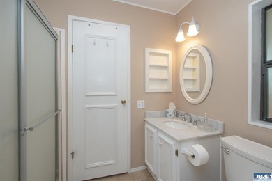 Outstanding, sunny location in Parkwood! This home is situated - photo 44