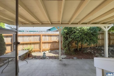Outstanding, sunny location in Parkwood! This home is situated - photo 50