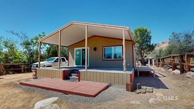 A house you have got to see! This updated, well kept and - photo 1