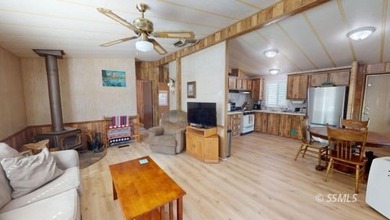 A house you have got to see! This updated, well kept and - photo 5