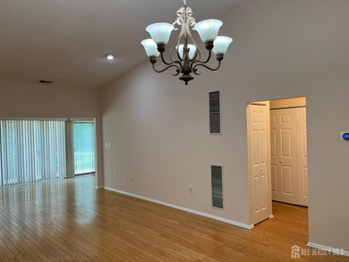 Highly Sought After Yardley Model. 2 Bedrooms, Huge Living Room - photo 6