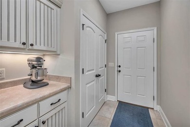 Welcome to Your Dream Home in the Desirable Township Bluff - photo 15