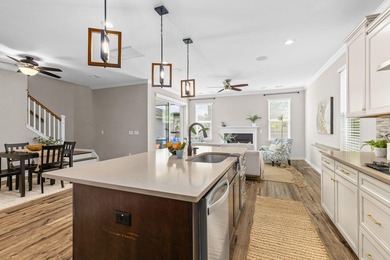 Welcome to 2073 Kemmerlin Street, a beautifully appointed home - photo 18