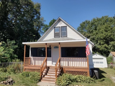 (private lake, pond, creek) Home For Sale in Lake Station Indiana