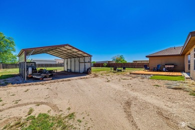 Welcome to peaceful West Texas living! Nestled on a fully fenced - photo 31