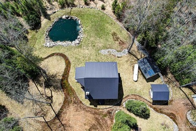 The kind of getaway most people only dream about! Tucked away on - photo 3