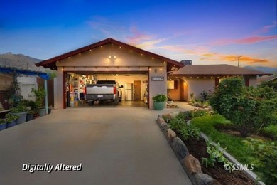 Beautifully updated home w/ Central air & heat, this charming - photo 1