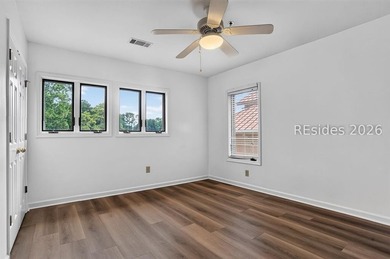 Looking for a spacious townhome in the heart of Old Town - photo 20
