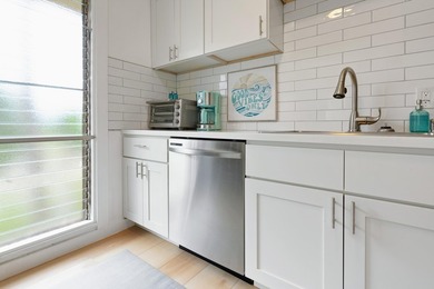 Modern Island Living at Kalama Terrace L306. Sophisticated - photo 10