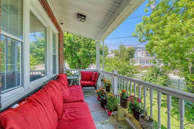 Expansive corner property offering approximately 2,278 square - photo 4