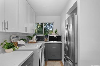 Don't miss this incredible deal!!! Enjoy marina-front living in - photo 8