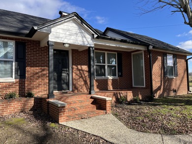 Lake Home For Sale in London, Kentucky