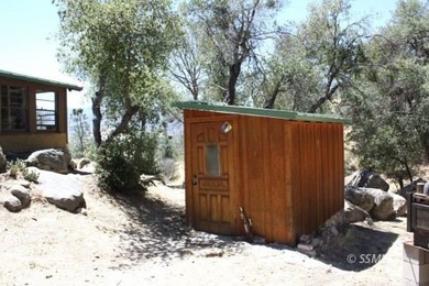 Truly special. Privacy and comfort. This beautifully renovated - photo 3