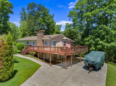 Lake Home For Sale in Dandridge, Tennessee