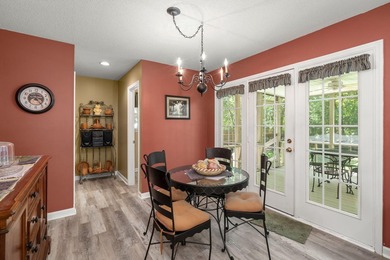 Nestled on a beautiful lot in the established Shadowmoss - photo 18