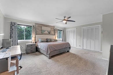 Beautiful home on 2 Acres in the Heart of Town - Near Lake - photo 19