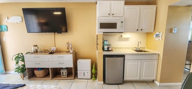 2nd Floor Studio, Fully Furnished. Great Short Term Rental - photo 21