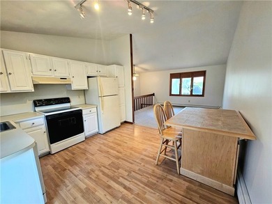 Fabulous opportunity to own this 3-bedroom, 1.5-bath split-level - photo 7
