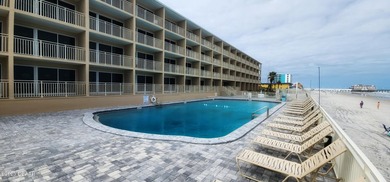 2nd Floor Studio, Fully Furnished. Great Short Term Rental - photo 33